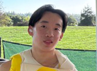 Daniel Du graduating junior